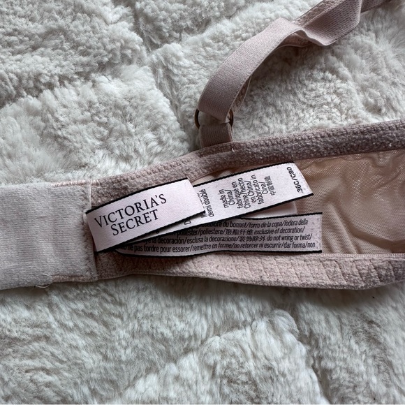 Victoria's Secret | Gold & Cream Metallic Dream Angels Lined Demi | Size 36C - Picture 11 of 14